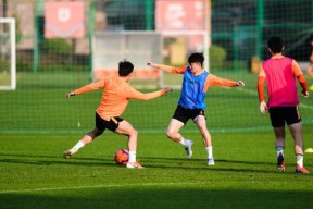 里尔内部会议纪要流出——赛前外线爆发，中超使命明确，赛程密集仍需轮换(皇家马德里能否赢得对阵里尔的胜利)-LOL投注平台